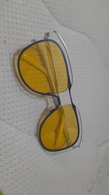  Beden sarı Renk Orijinal fendi gözlük 