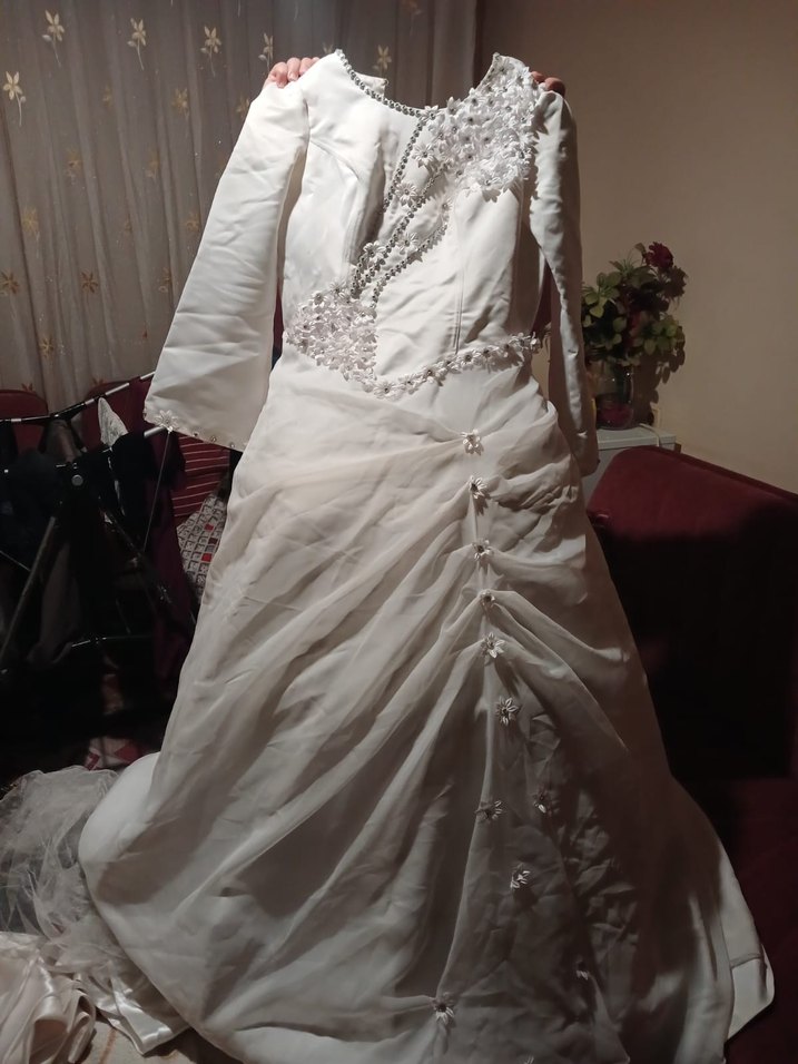 Beyaz Vintage Prenses Gelinlik duvağı türbanı herşeyi içinde - Görsel 2