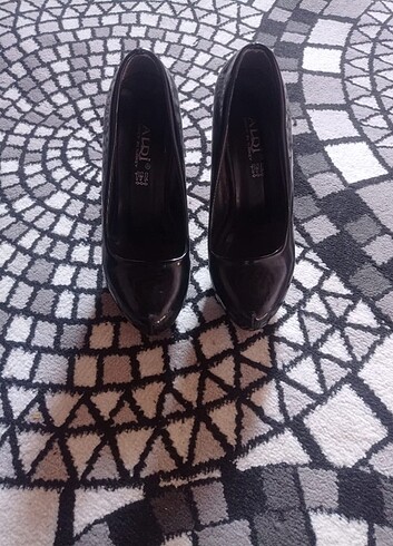 35 Beden siyah Renk Ayakkabı