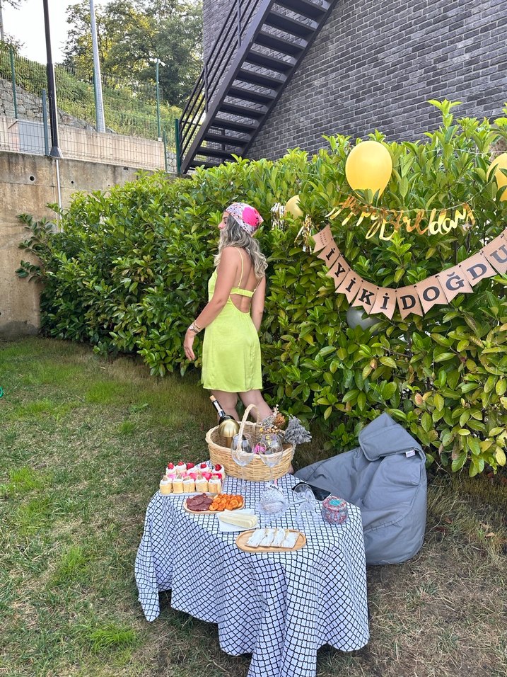 Yeşil Detaylı Midi Elbise - Görsel 2