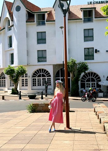 Pembe Kareli Uzun Askılı Elbise - Görsel 8