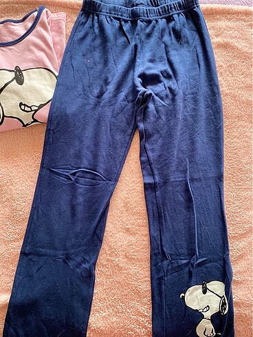 11-12 Yaş Beden Snoopy pijama takımı