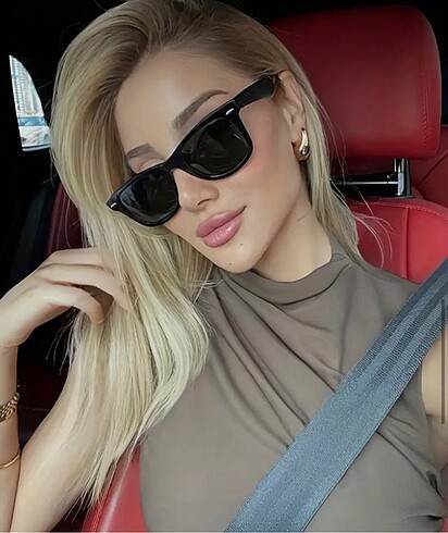 Ray ban model uv 400 filtreli gözlük sıfır üründür kutulu gönder