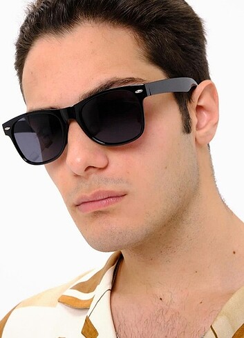 Ray-Ban model güneş gözlüğü sıfır üründür kutulu gönderiyorum 