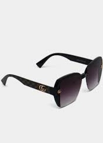 Gucci model tarz gözlük sıfır üründür kutulu gönderiyorum 