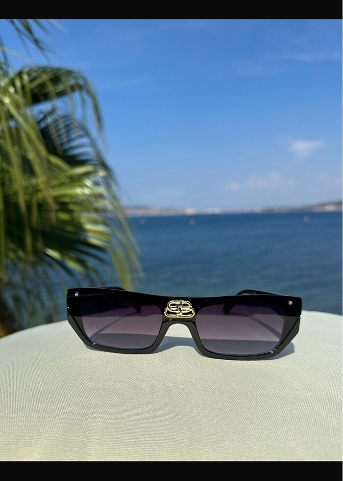 model tarz gözlük sıfır üründür kutulu gönderiyorum - Görsel 2