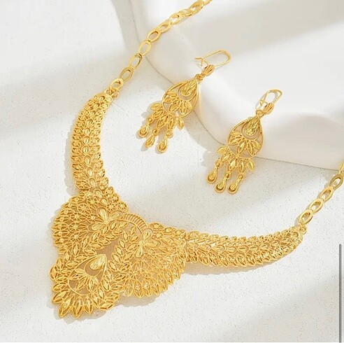 Beden 24 k gold kaplama hint set sıfır üründür kutulu