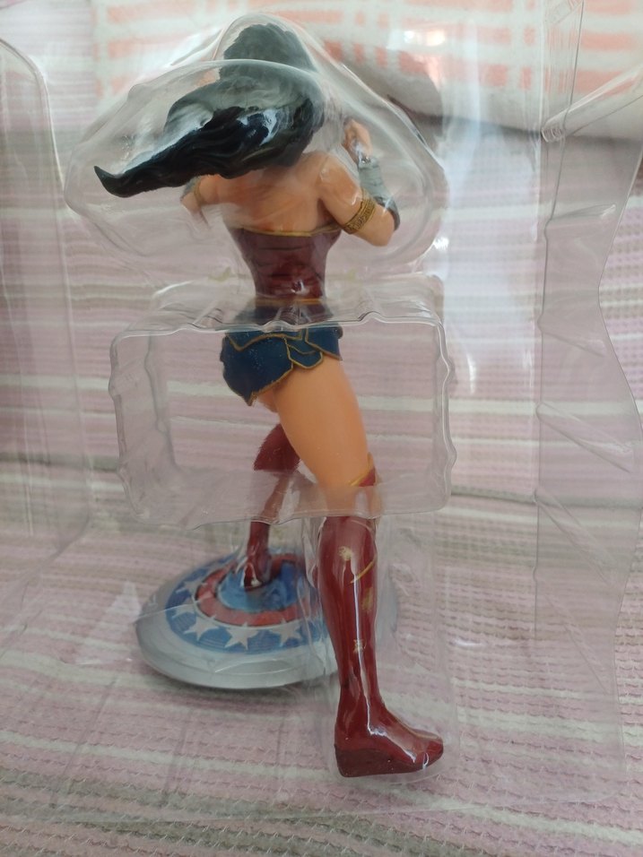 DC Collectibles Wonder Woman Figür - Görsel 3
