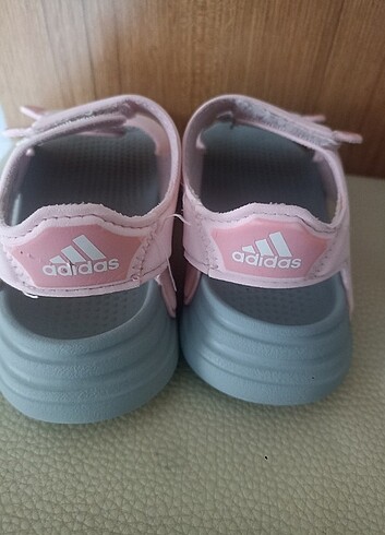 Adidas Kız çocuk sandalet