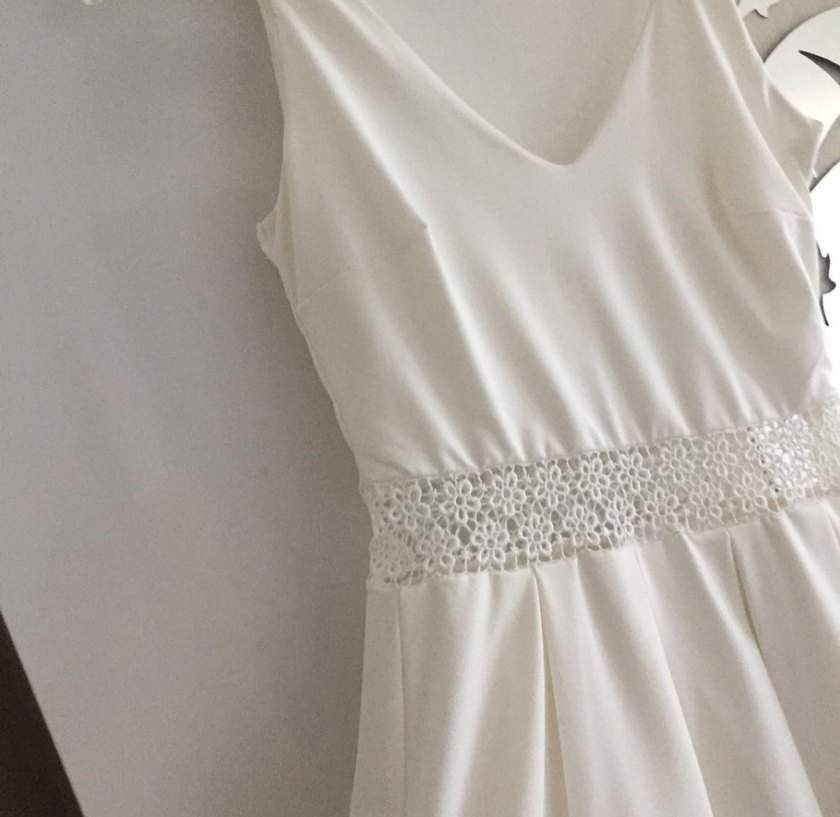 V Yaka Midi Beyaz Bohem elbise - Görsel 3