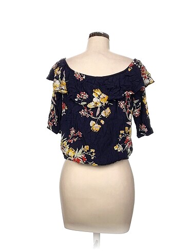 LC Waikiki Bluz %70 İndirimli. - Görsel 3