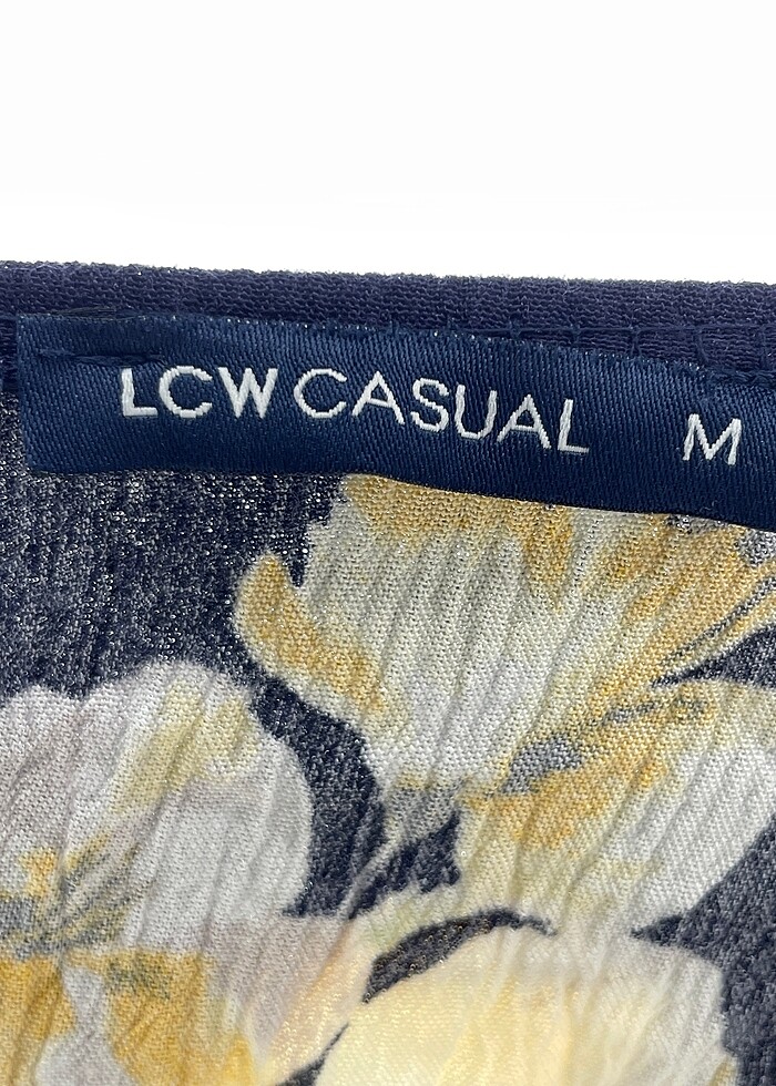 LC Waikiki Bluz %70 İndirimli. - Görsel 4