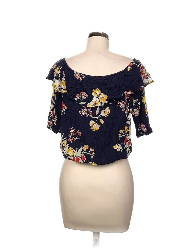 LC Waikiki Bluz %70 İndirimli. - Görsel 3