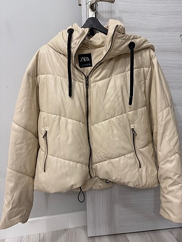 Zara Deri Şişme Mont