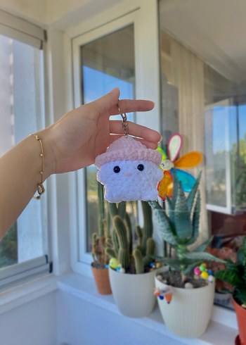 Pembe şapkalı hayalet örgü Anahtarlık