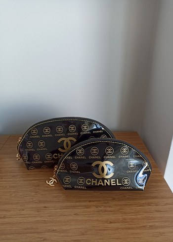 Altın Renkli Fermuarlı Kadın Makyaj Çantası Replica - Görsel 4