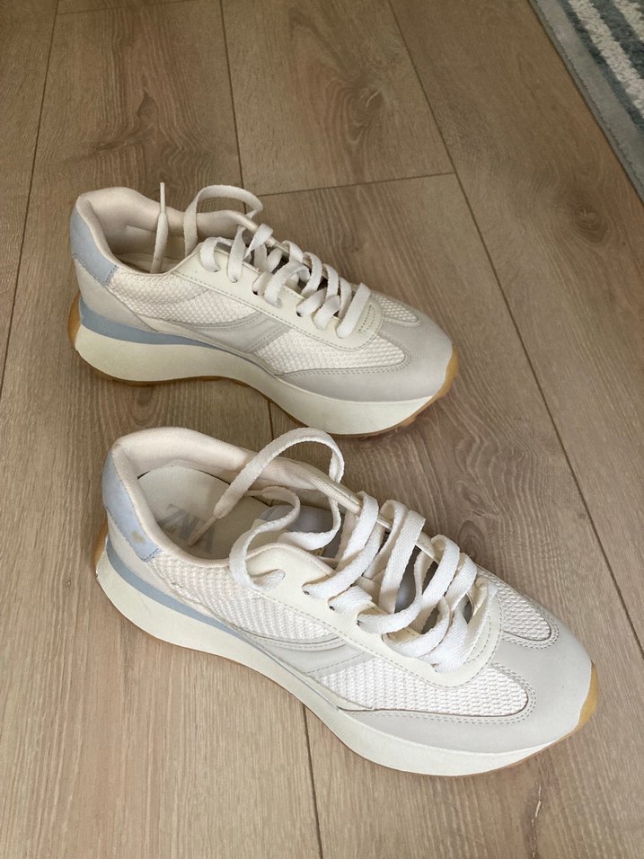 Beyaz Kadın Spor Ayakkabı - Görsel 3