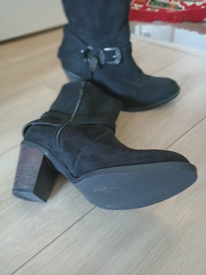 Tokalı Siyah Süet Kadın Bot - Görsel 3