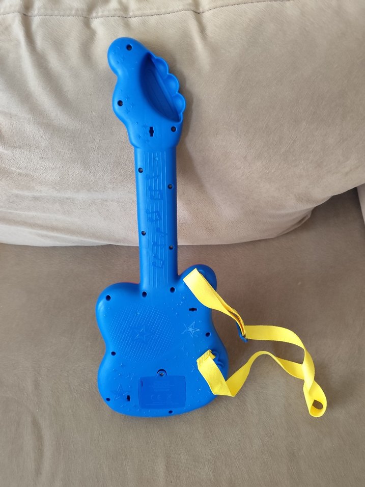 Clementoni Müzikal Oyuncak Gitar - Görsel 2