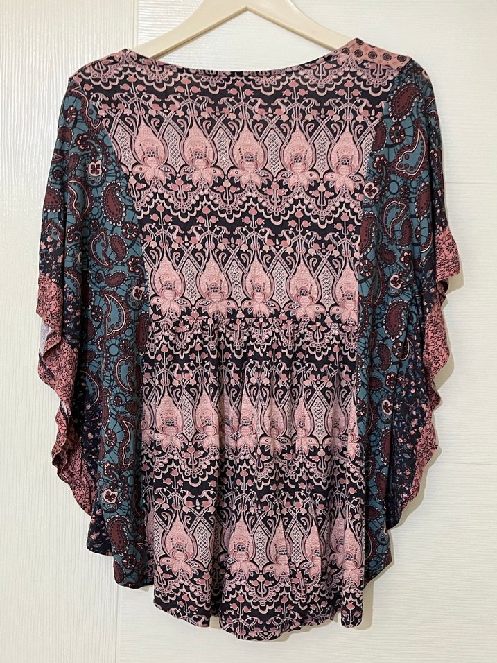 Bohem Desenli V Yaka Kadın Bluz - Görsel 3