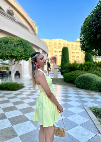 Sarı Mini Straplez Bağcıklı Elbise