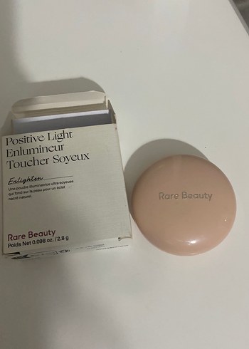 Rare Beauty highlighter