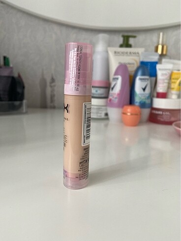 NYX Nyx kapatıcı