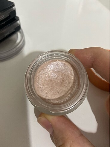 Beden Renk Kiko highlighter