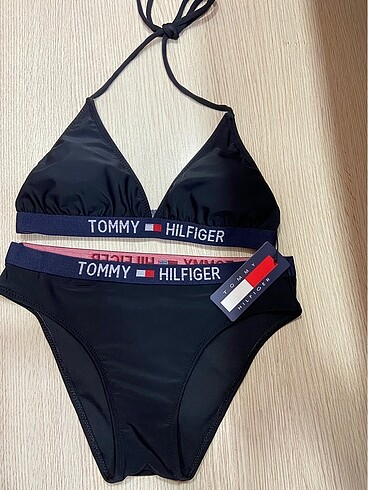 Tommy Hilfiger