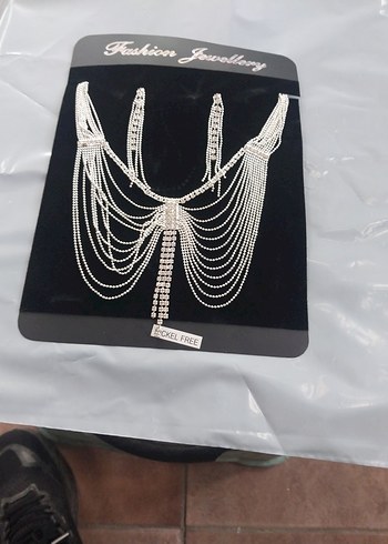 Beyaz Parlak Pullu Kadın Takı Seti - Görsel 6