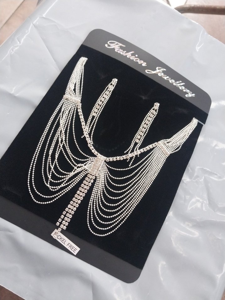 Beyaz Parlak Pullu Kadın Takı Seti - Görsel 2