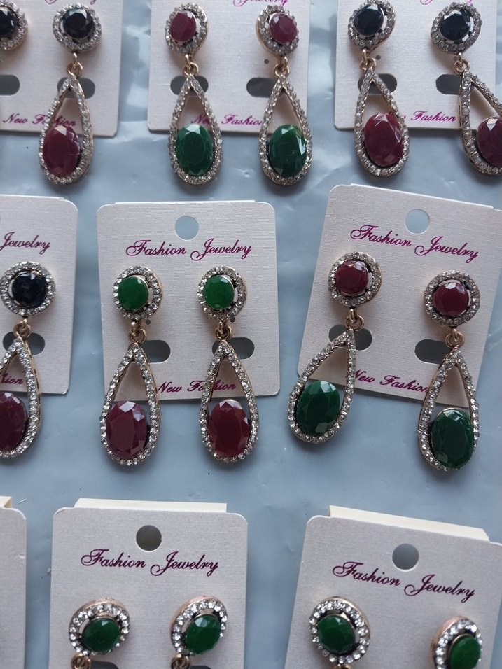 Uzun Renkli Payetli Kadın Küpeler - Görsel 5