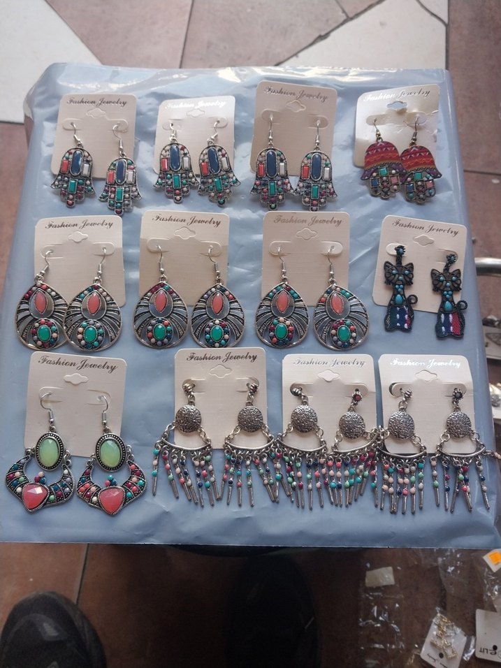 Renkli Boncuklu Bohem Mini Küpeler - Görsel 2