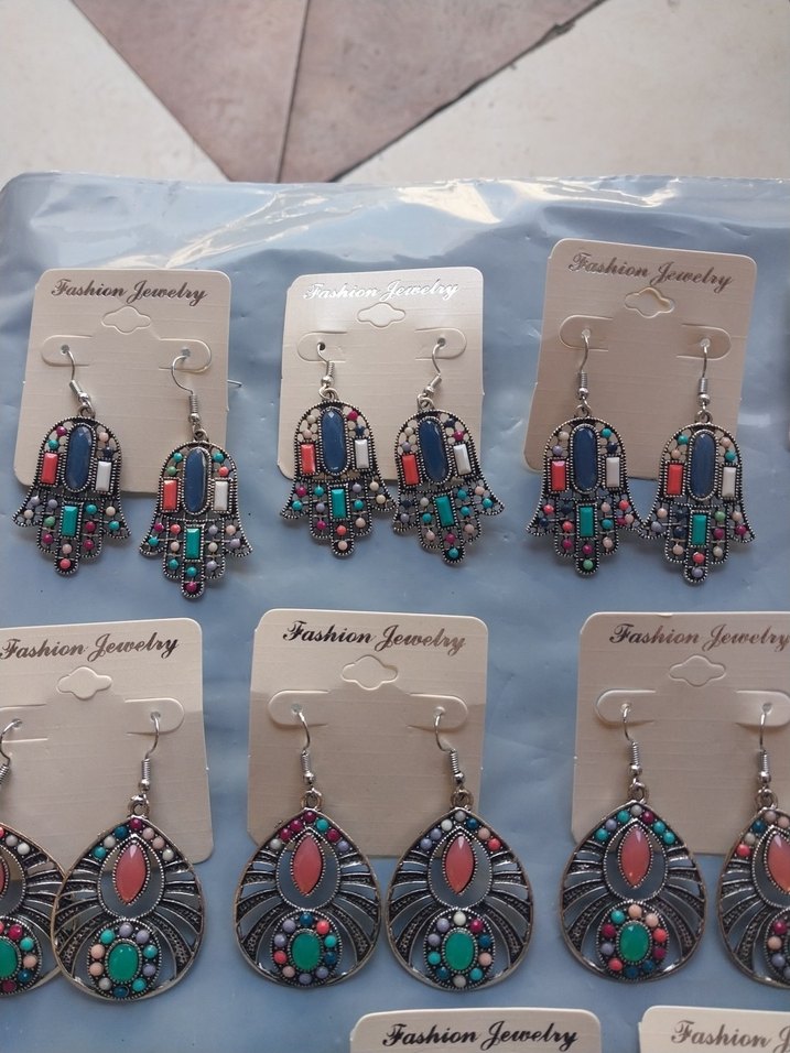 Renkli Boncuklu Bohem Mini Küpeler - Görsel 3