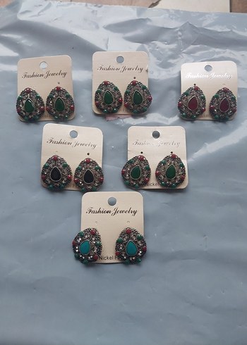 Renkli Boncuklu Kısa Kadın Küpeleri - Görsel 19