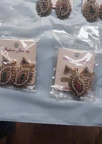 Renkli Boncuklu Kısa Kadın Küpeleri - Görsel 15