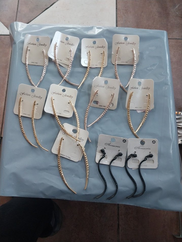 Renkli Nakışlı Mini Turkuaz Boncuklu Küpe - Görsel 4