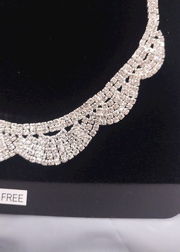 Beyaz Parlak İşlemeli Kadın Takı Seti - Görsel 4