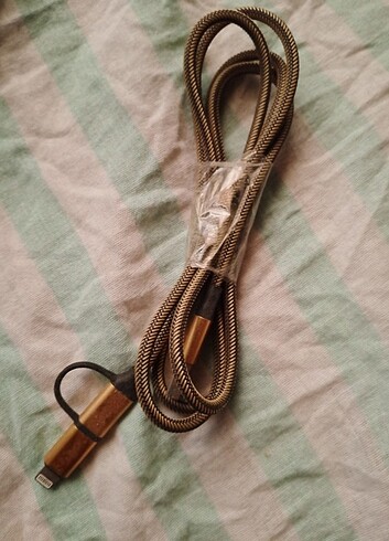 iPhone şarj cihazı  - Görsel 2