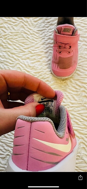 22 Beden pembe Renk Nike ayakkabı