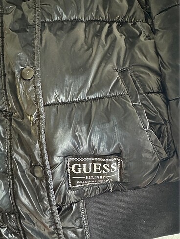 10 Yaş Beden Guess şişme mont