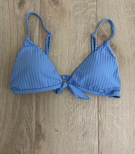 Bikini üstü