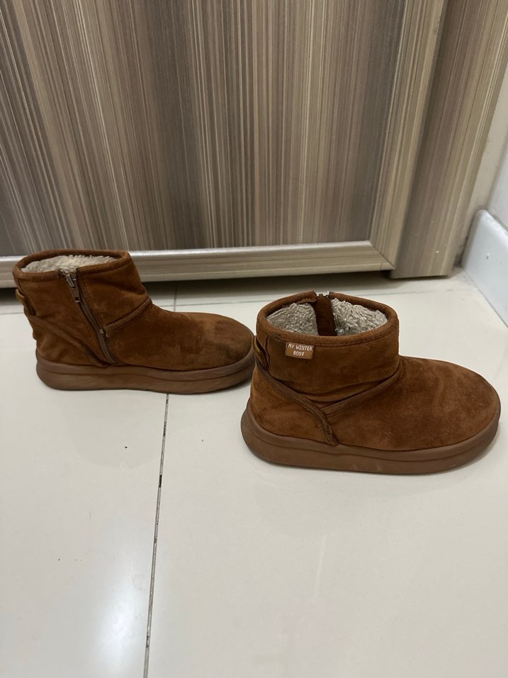 Zara- Kürklü Kahverengi Süet Kız Çocuk Ugg Bot- 31 numara - Görsel 3