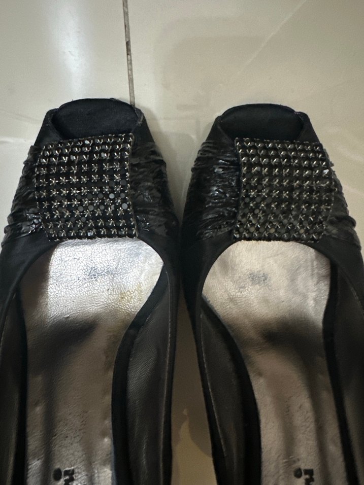 Siyah Yılan Derisi Desenli Tokalı Topuklu Ayakkabı - 39 numara - Görsel 2