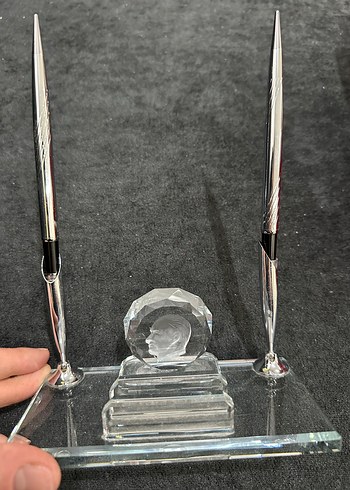 Gri Siyah Kristal Masaüstü Atatürk Kalemlik - Görsel 2