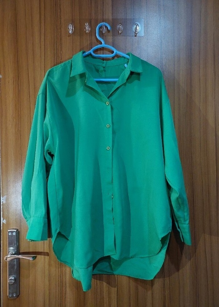 Yeşil oversize gömlek - Görsel 2