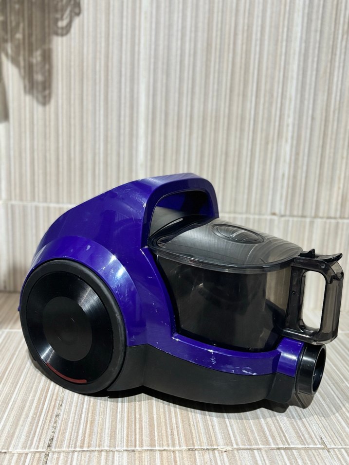 Mavi Kablolu Elektrikli Süpürge - Görsel 2