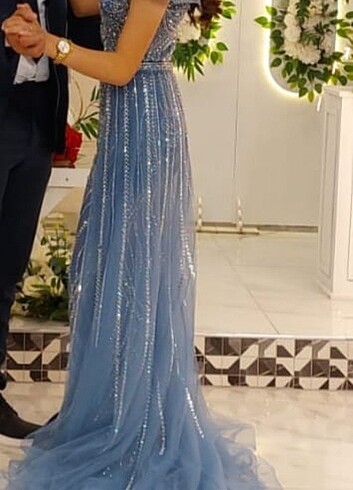 Nişan elbisesi 