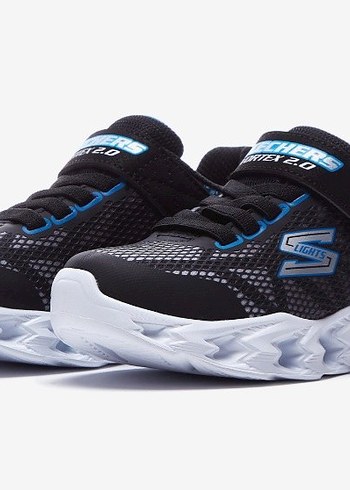 Skechers ışıklı ayakkabı - Görsel 2