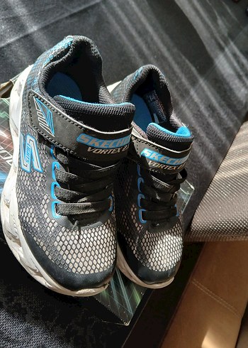 Skechers ışıklı ayakkabı - Görsel 3